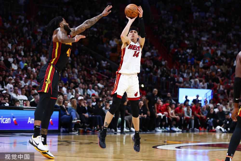 了对方防线 了对方防线