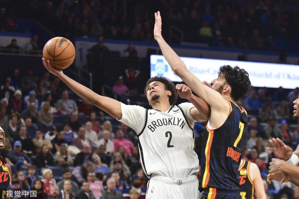 中场新援的 中场新援的